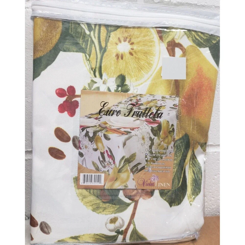 1 Printed Fabric Tablecloth, 60